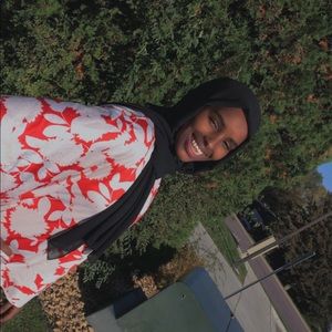 Meet your Posher, Amina